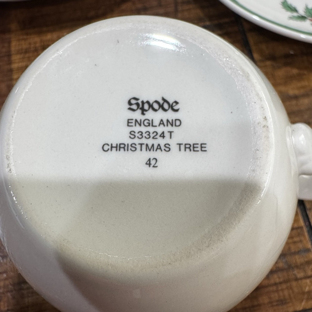 2 SPODE Christmas Tree Cups & 3 Saucers FREE SHIPPING - Picture 5 of 5
